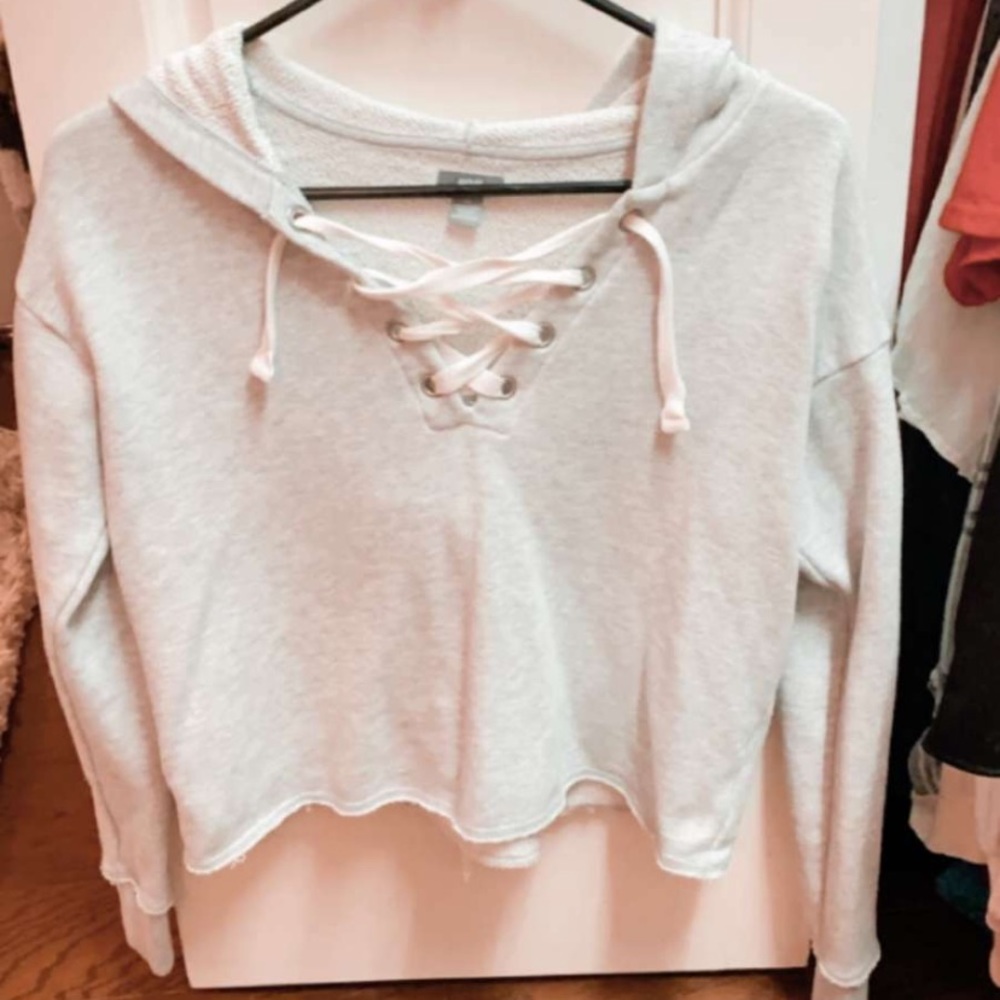 Arie cropped grey sweatshirt